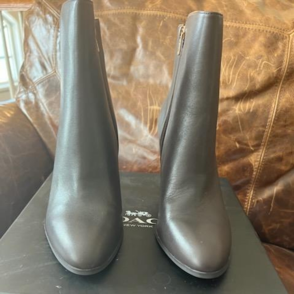 Coach boots